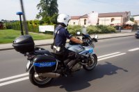 Policjanci na motocyklach podczas niedzielnej służby.